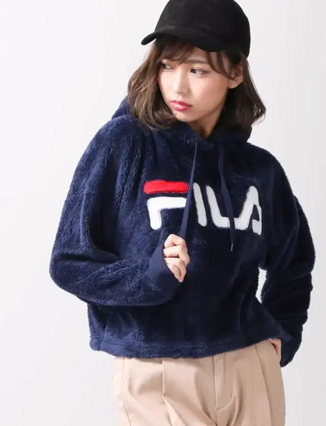 일본 한정 WEGO X FILA 퍼 후리스 후드