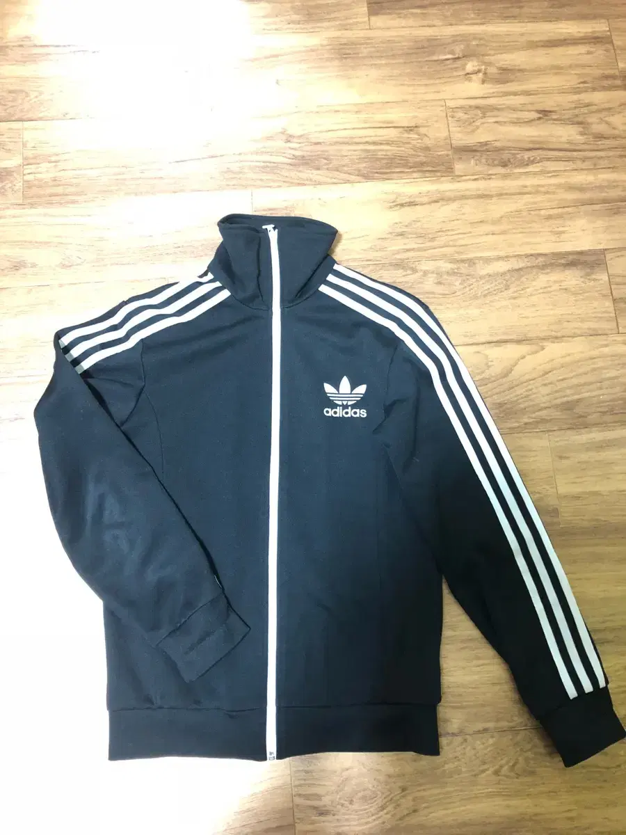 [85]Adidas Europa Jersey