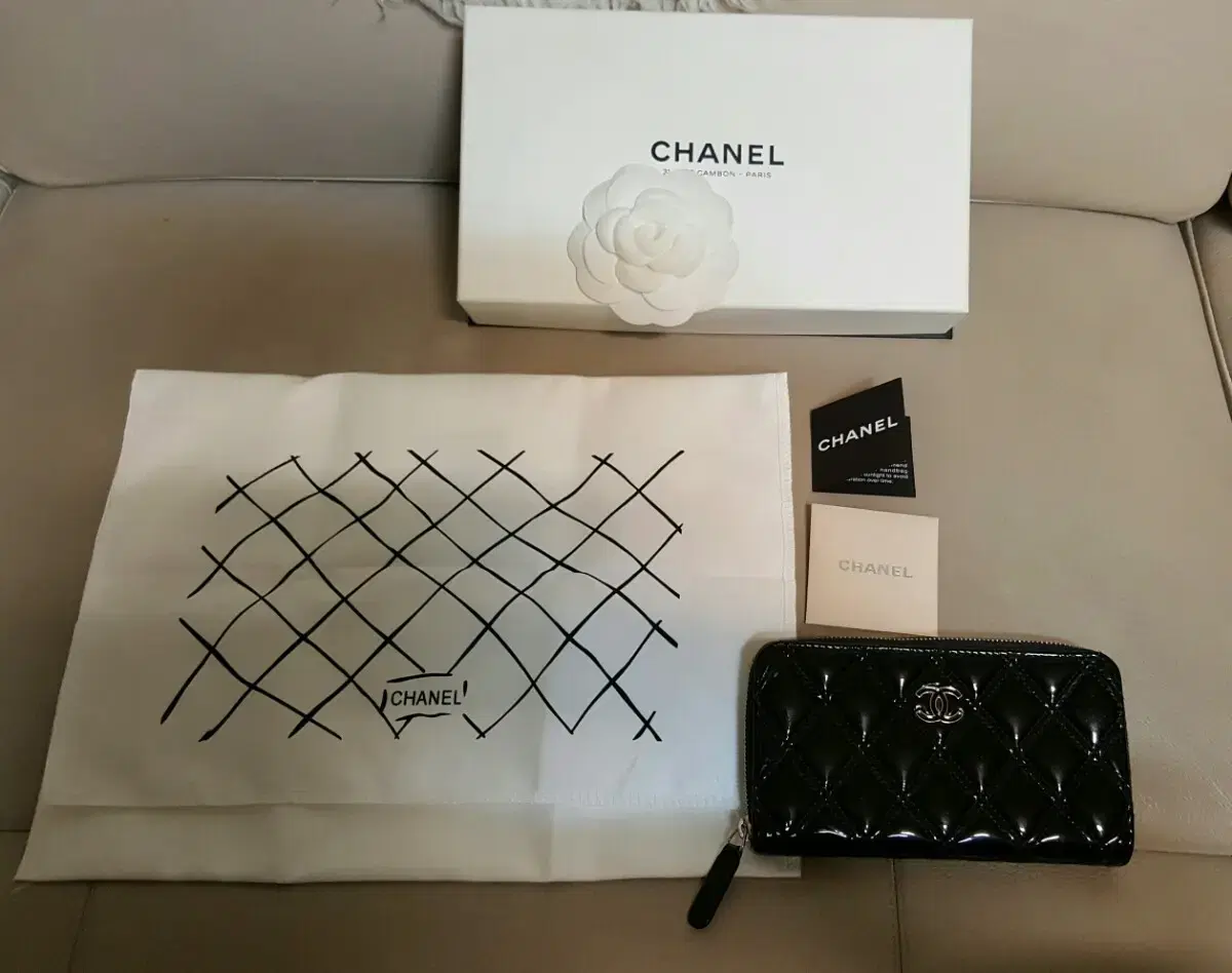 Genuine Chanel Fei Dant Wallet