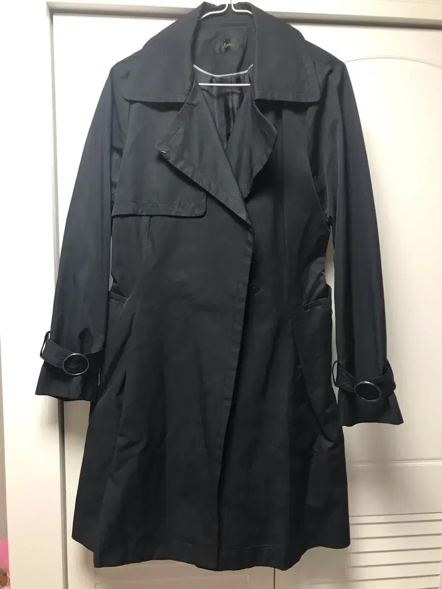 (착샷있음)Loewe Trench Coat