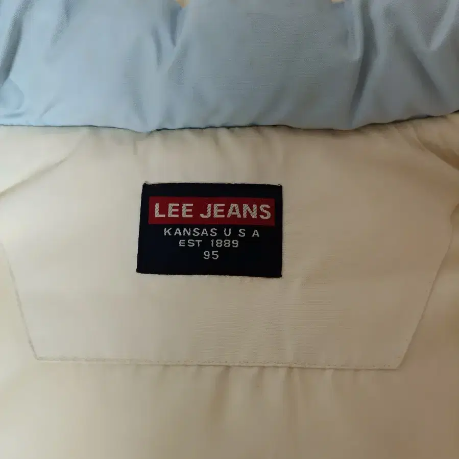 LEE JEANS