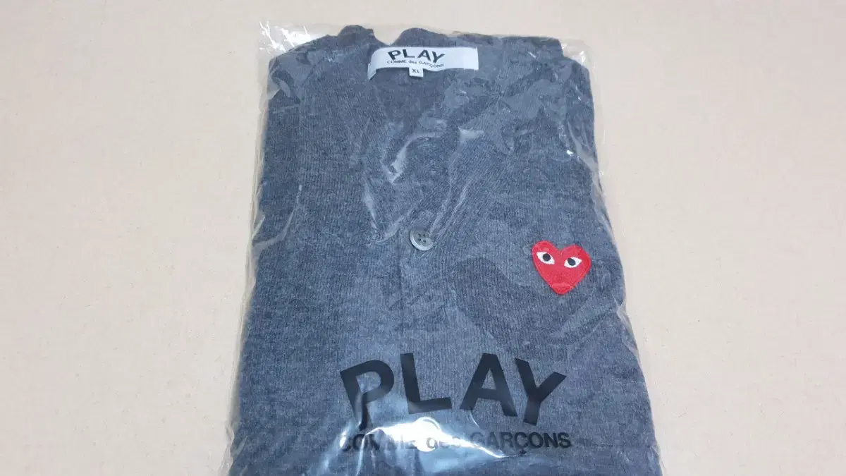 COMME des GARÇONS Cardigan Shirt Bordered Short-sleeved T-shirt