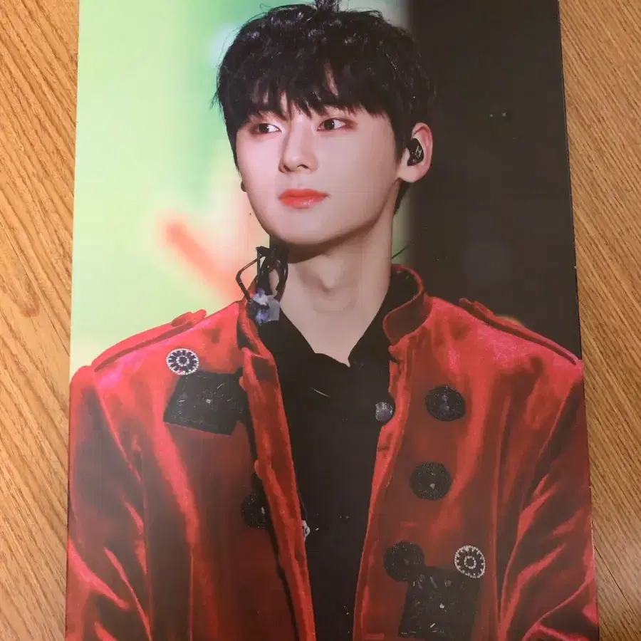 황민현 액자