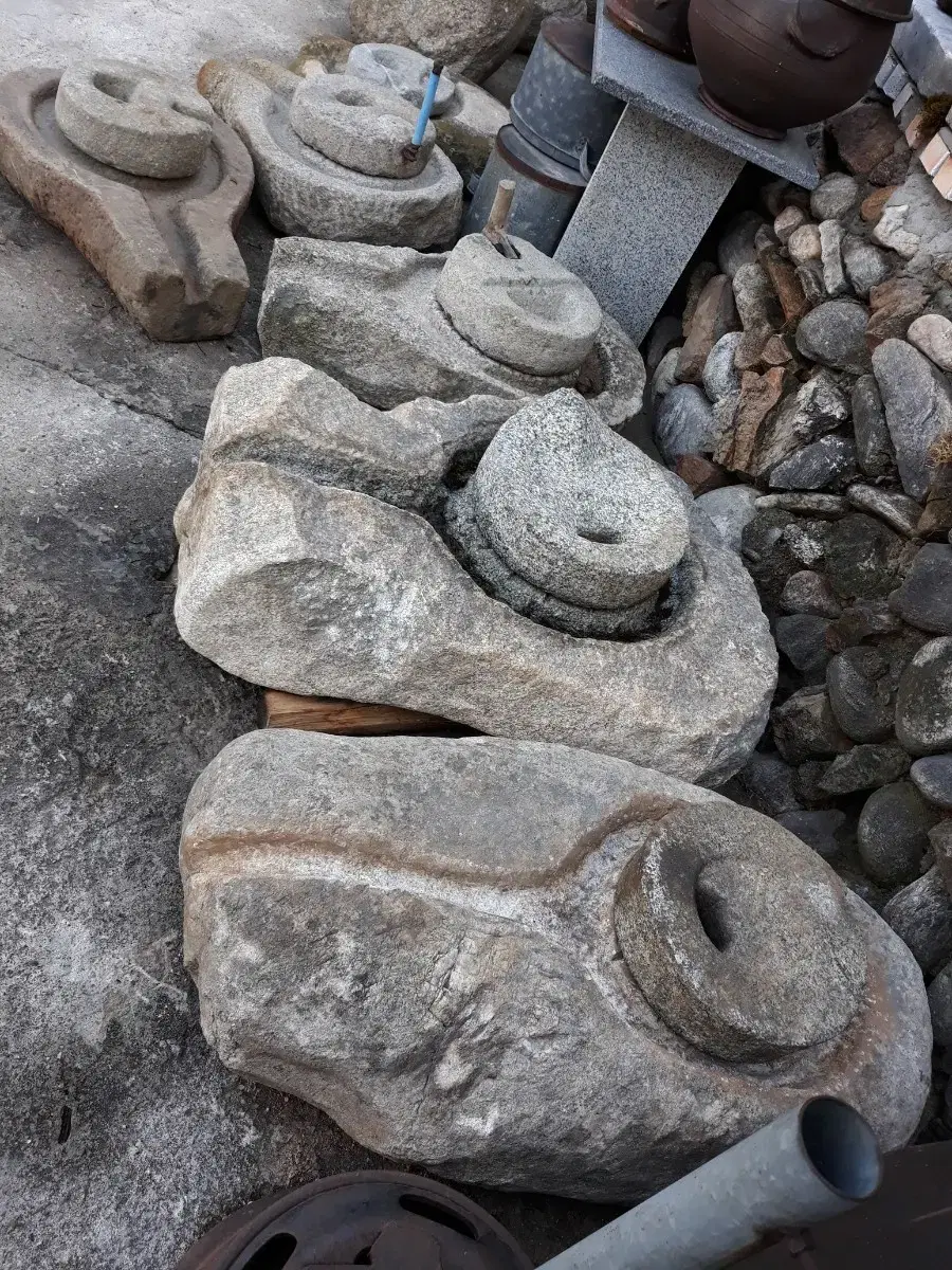 Pulmo Millstone Mortar