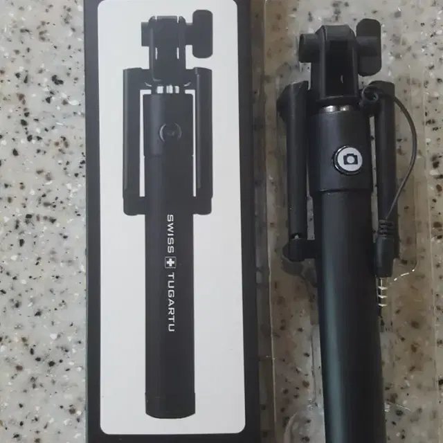 스위스 브랜드 swiss tugartu  브랜드 selfie stick