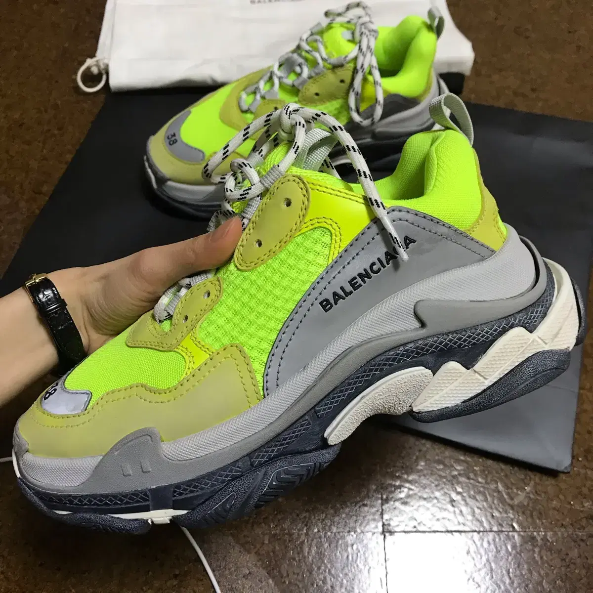 Balenciaga triples Neon Fluorescent Triple S Department Store Genuine