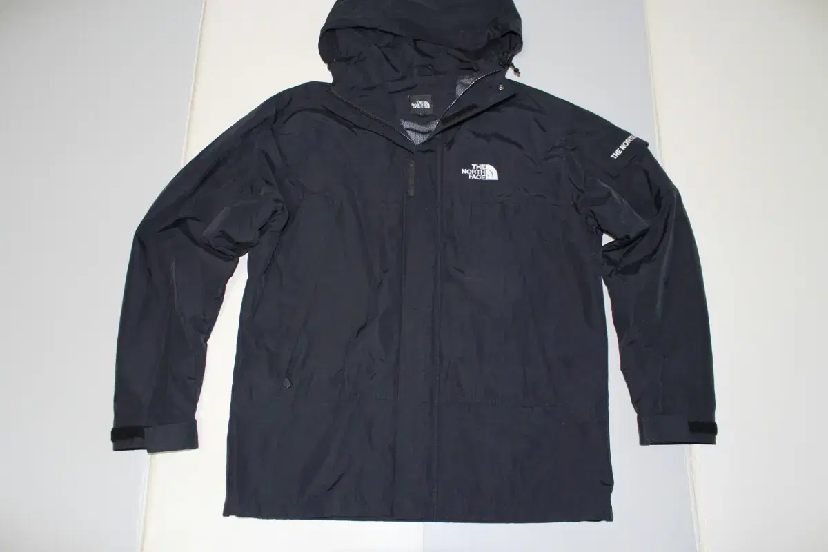 [L] The North Face Field Jumper Black84